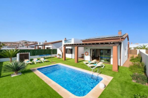 Villa Fakay by Villa Plus